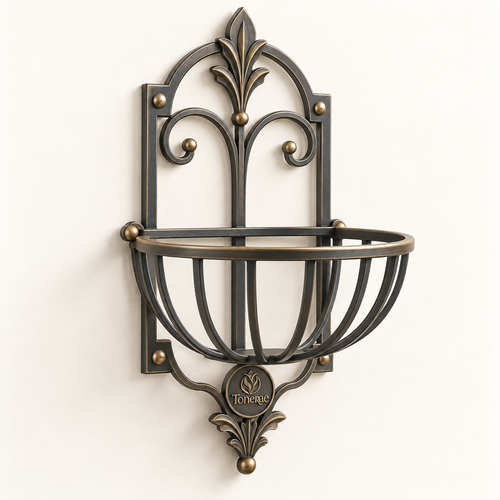 Tonerae® Courtyard Wall Planter